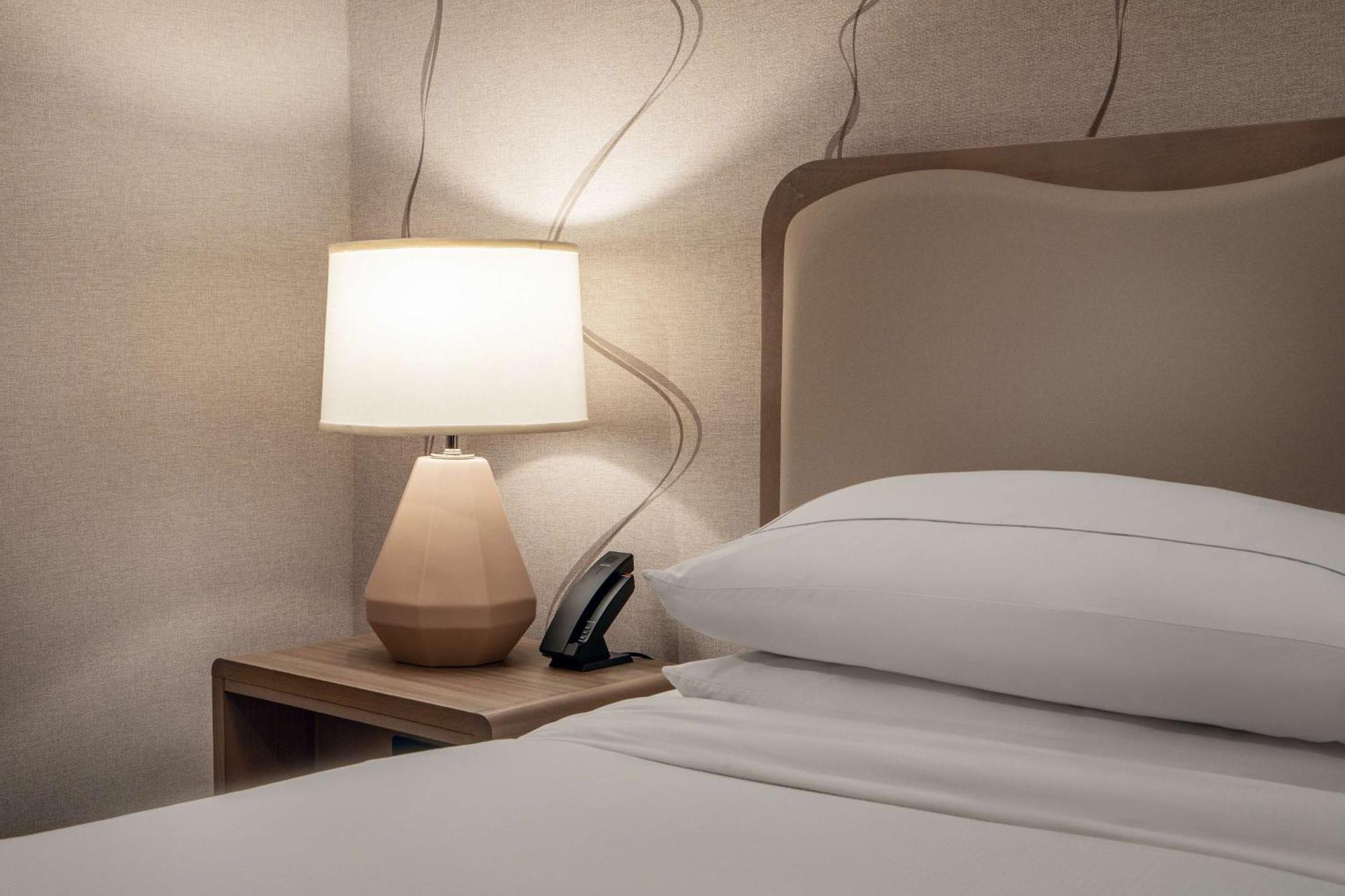 Doubletree By Hilton Hotel And Conference Center Chicago North Shore Skokie Ngoại thất bức ảnh