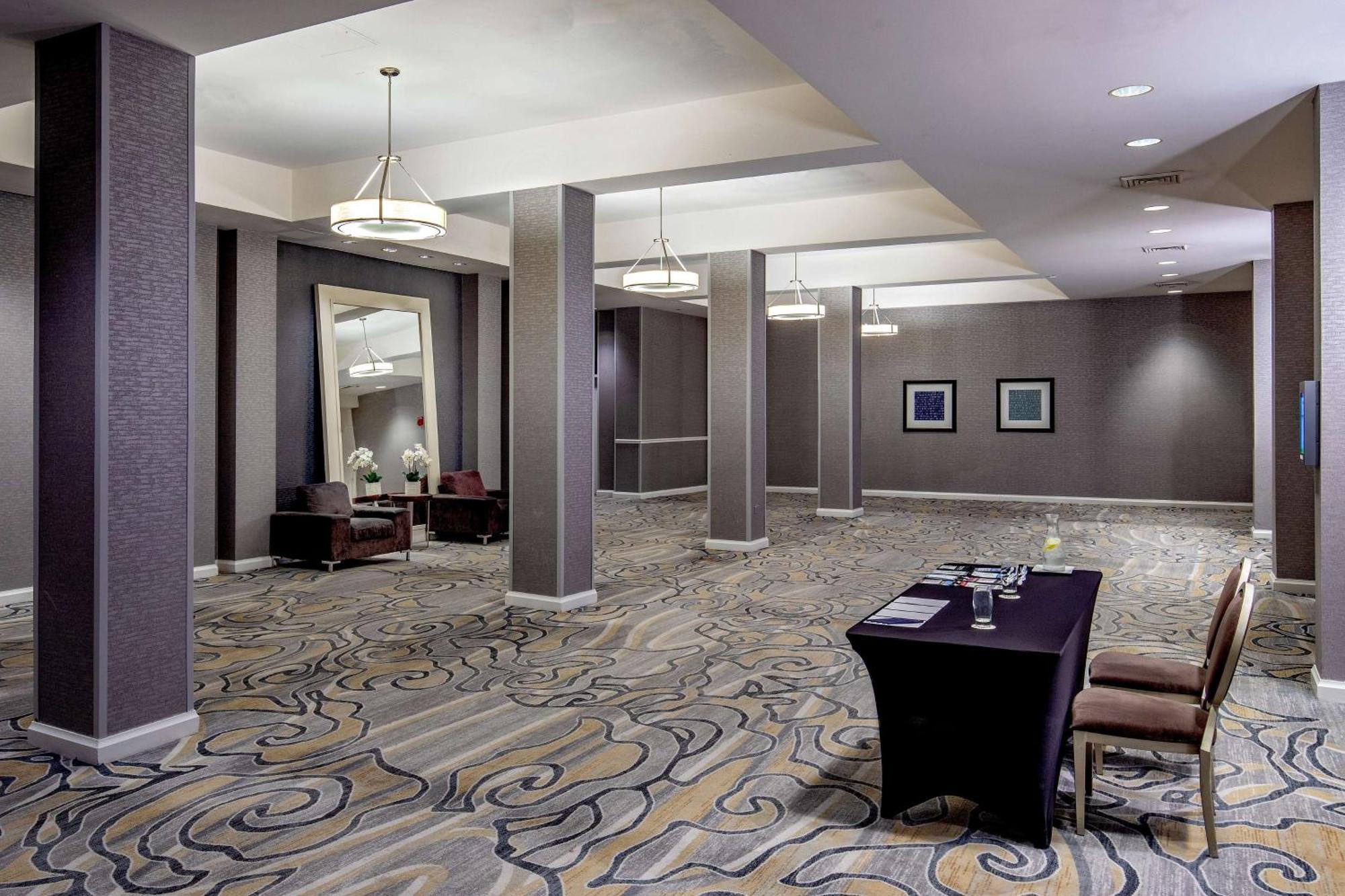 Doubletree By Hilton Hotel And Conference Center Chicago North Shore Skokie Ngoại thất bức ảnh