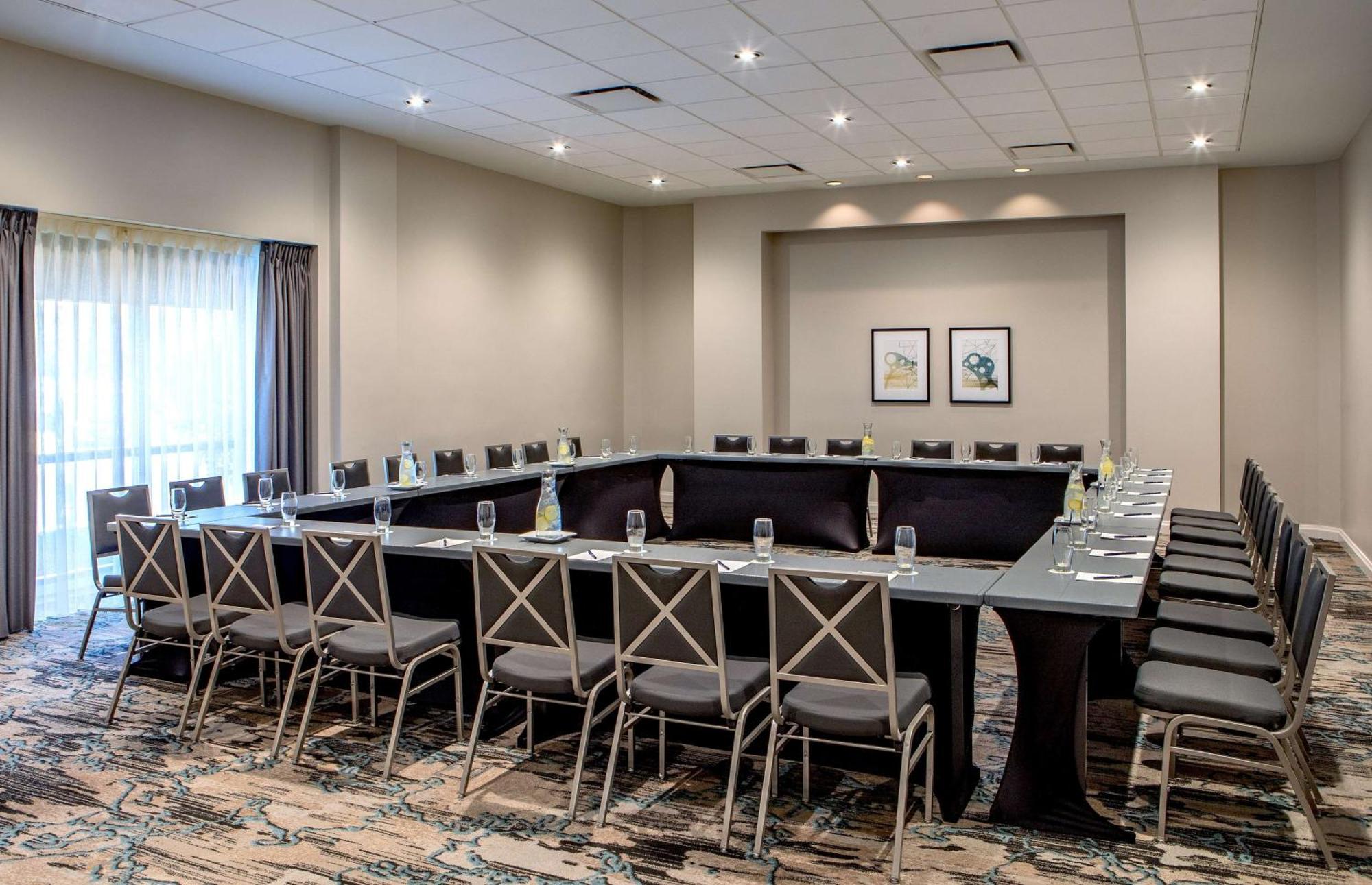 Doubletree By Hilton Hotel And Conference Center Chicago North Shore Skokie Ngoại thất bức ảnh